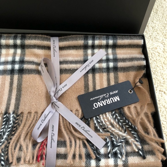 Murano 100% Cashmere Scarves in Camel and Black - Picture 3 of 7